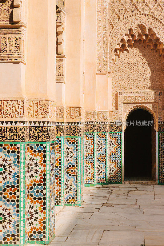 阿拉伯建筑摩洛哥装饰瓷砖室内设计Ben Youssef Madrasa